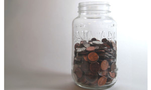 mason-jar-savings-bank-1311765-660x395